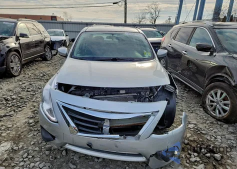 2017 Nissan Versa S z USA, uszkodzony, nr VIN 3N1CN7AP8HL818242